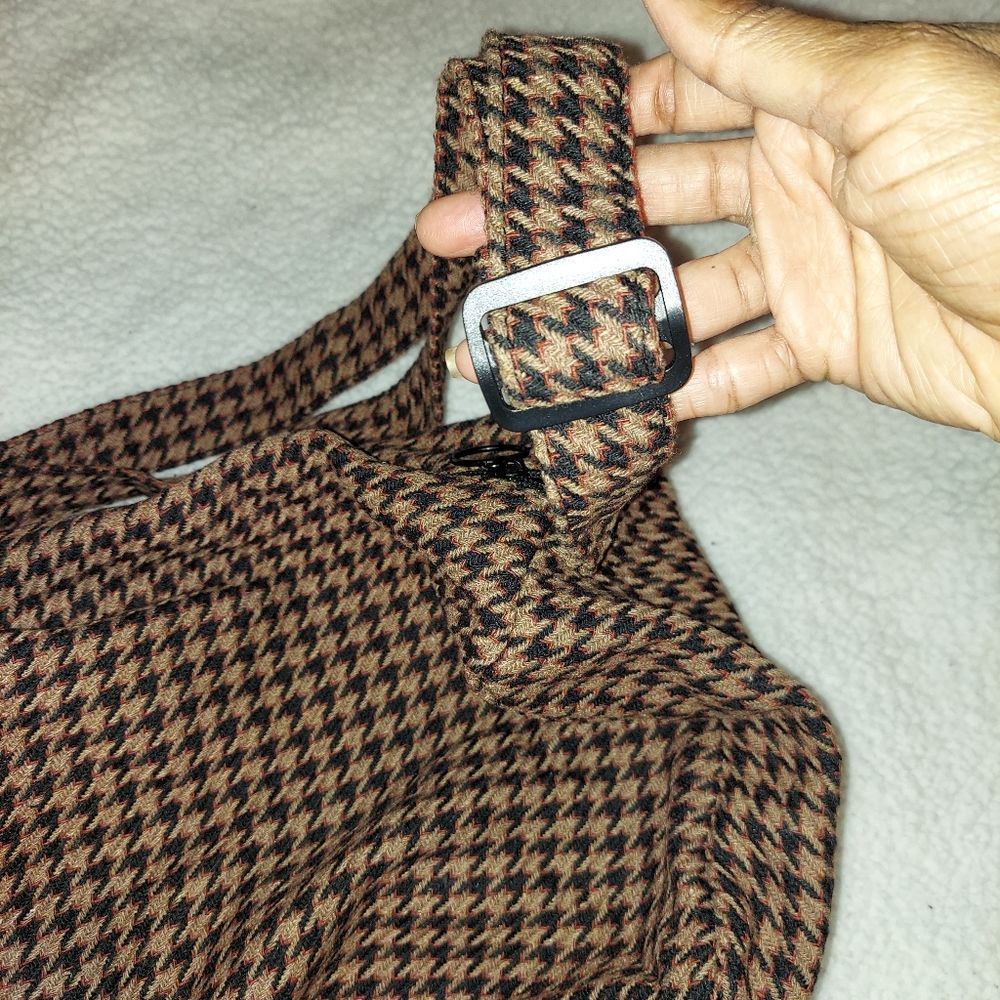 Houndstooth Crossbody Bag w/ 3 pins - Picture 8 of 10